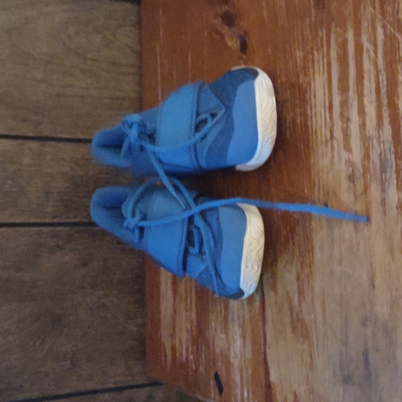 KD shoes - Picture 3 of 4